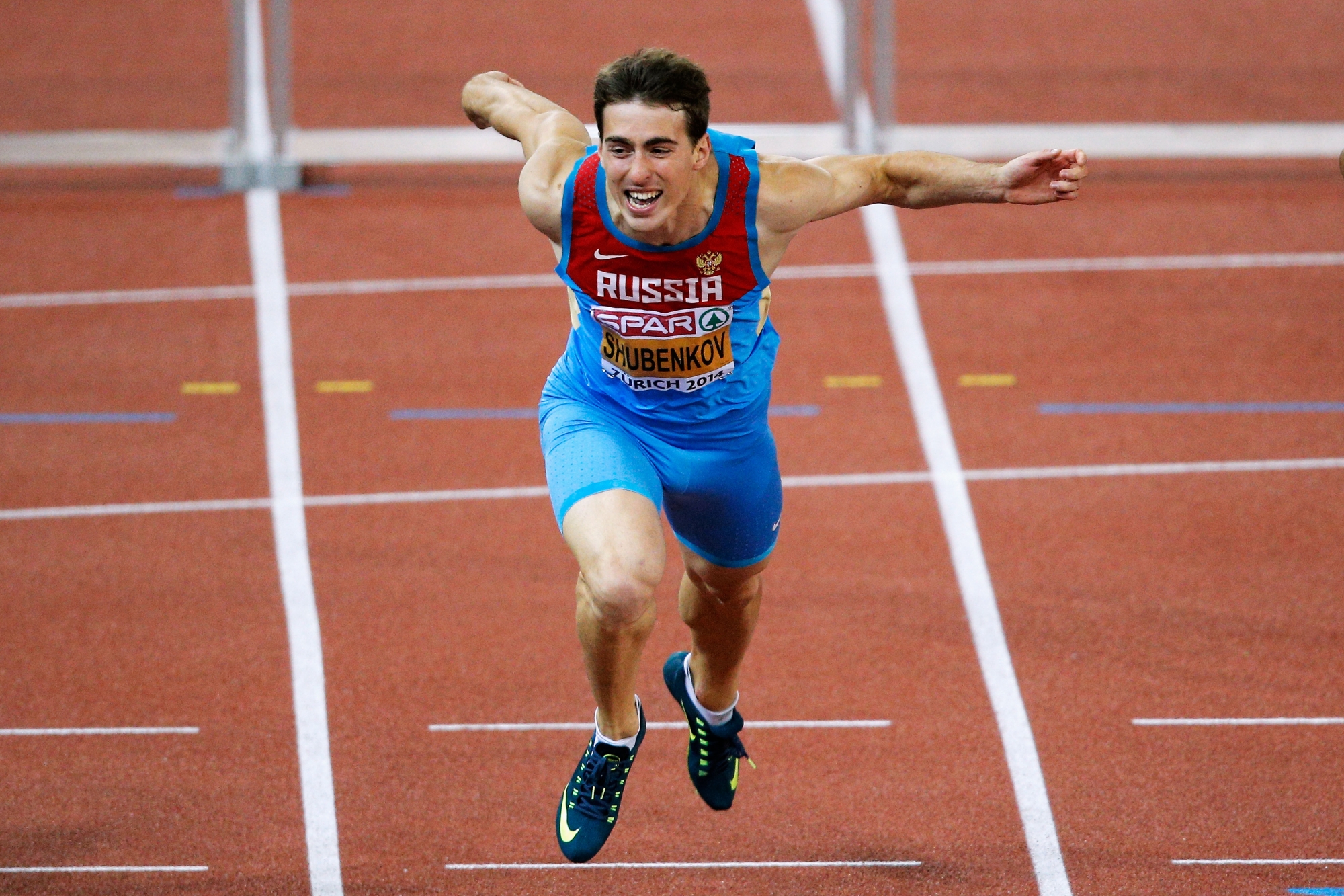 За 1 час спортсмен пробежал 8910 метров. Шубенков легкая атлетика.